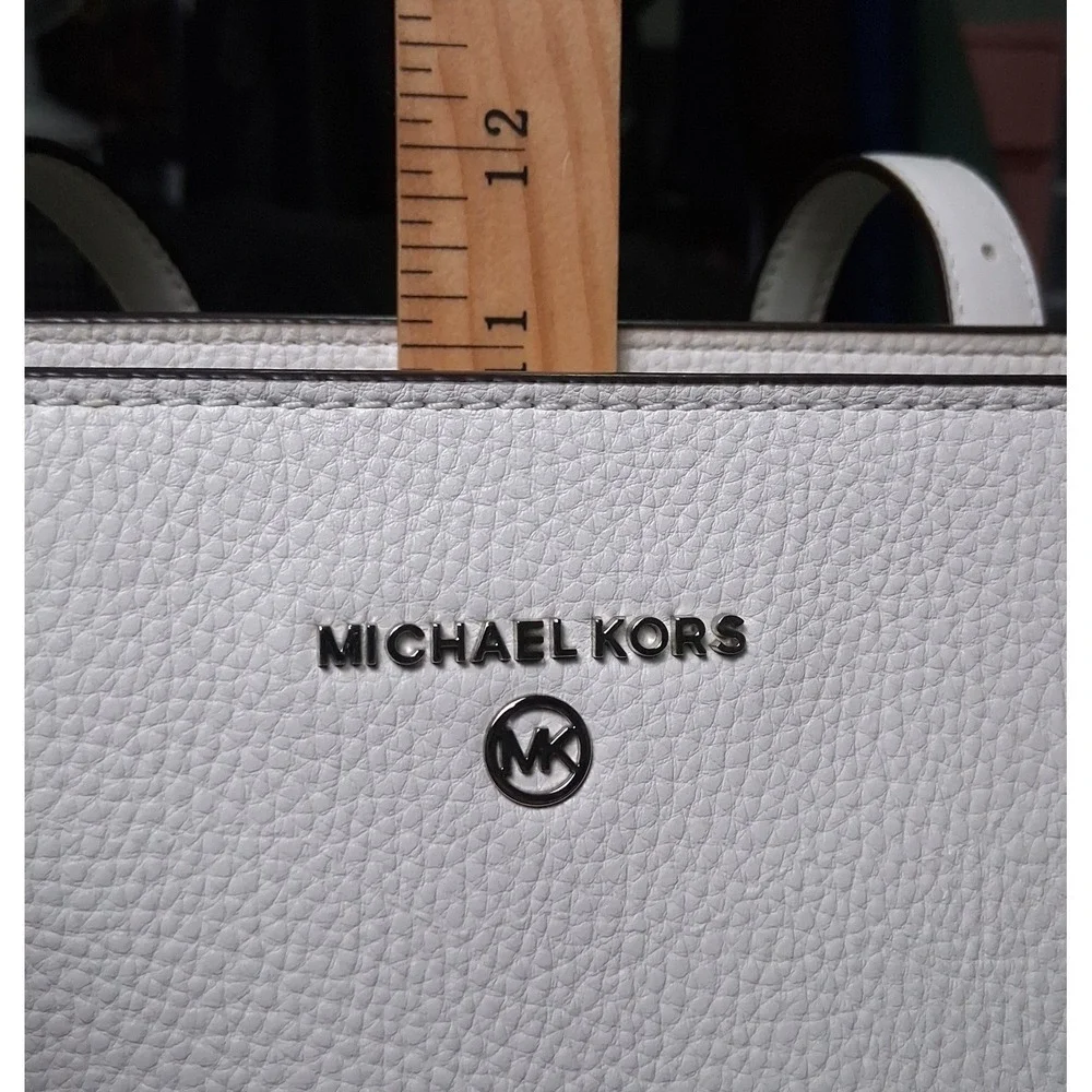 Michael Kors White Aria Large Pebble Leather Tote ,‎ Shoulder Bag 12 x 11 x 6